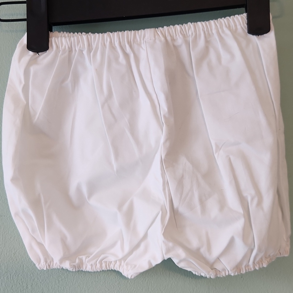 Jacadi Paris White Baby Shorts with Red Scalloped Trim - Picture 7 of 10